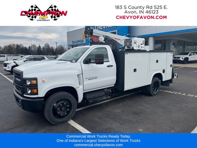 2024 Chevrolet Silverado 5500HD Work Truck
