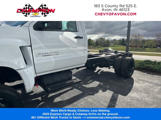 2024 Chevrolet Silverado 5500HD Work Truck