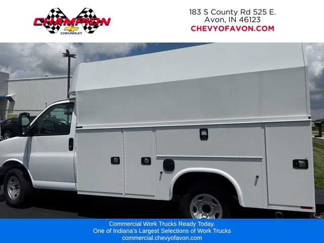2025 Chevrolet Express 3500 Work Van