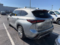 2025 Toyota Highlander Platinum